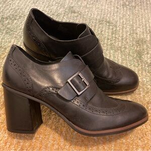 Korks chunky heel oxford booties